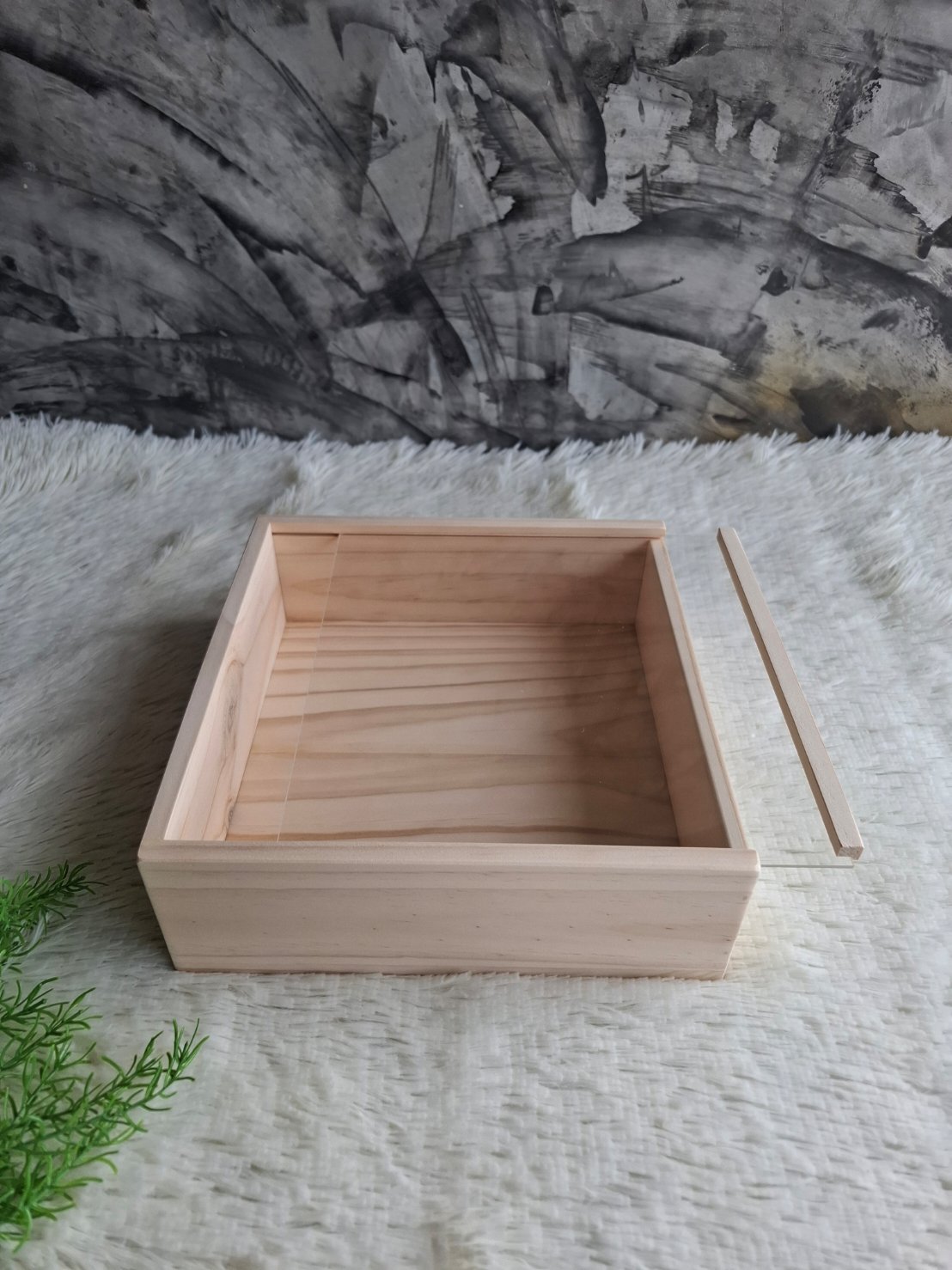 กล่องไม้สนฝาสไลด์