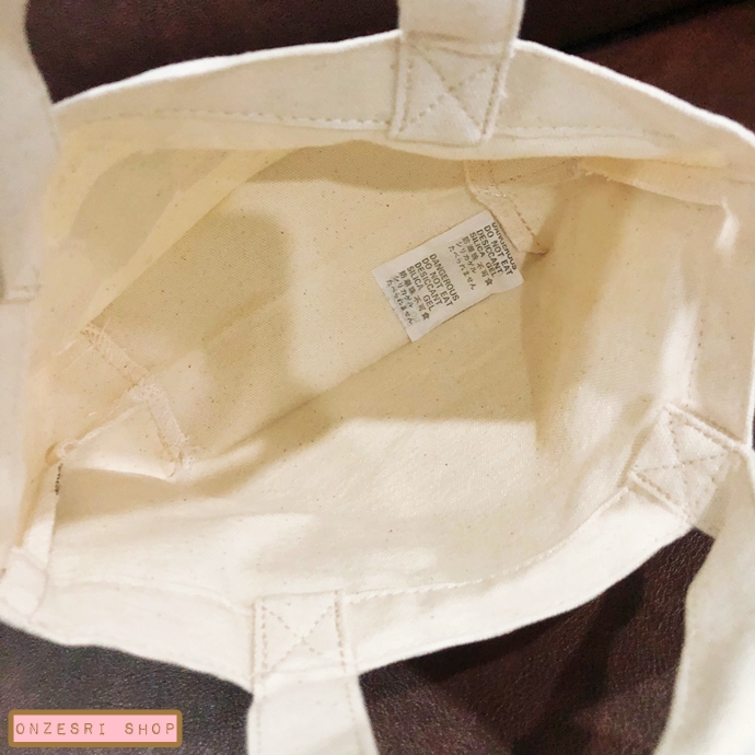 กระเป๋าผ้าดิบ Sumikko Gurashi Godiva Mini Tote Bag (Limited) มีเฉพาะในอีเว้นต์ของร้านช็อกโกแลต Godiva ที่ญี่ปุ่นเท่านั้น ขนาด 27 x 16.5 x 9 ซม.