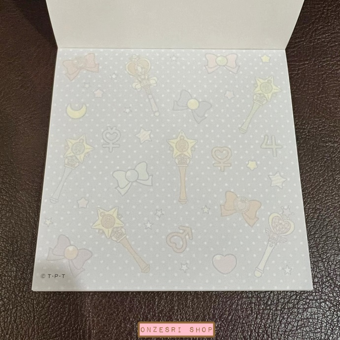 สมุดฉีก Sailor Moon Block Memo ขนาด 9.5 x 9.5 x 1 ซม. มี 4 ลาย รวม 100 แผ่น