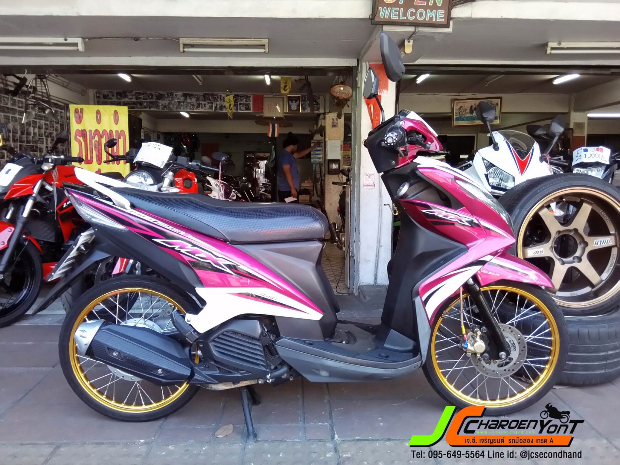 "เครื่องเดิมดีแต่งสวยภายนอก" YAMAHA MIO 125i จดทะเบียนปลายปี 55 ตัวรถสวย สีสันสดใส เครื่องดี เงียบ แน่น ไม่แกะ ขี่ดีนิ่มเลยศูนย์ไม่เสีย ชุดสีสดแท้โรงงานทั้งคัน