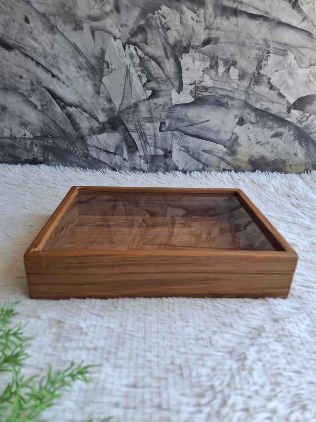 กล่องไม้สักฝาอะครีลิค