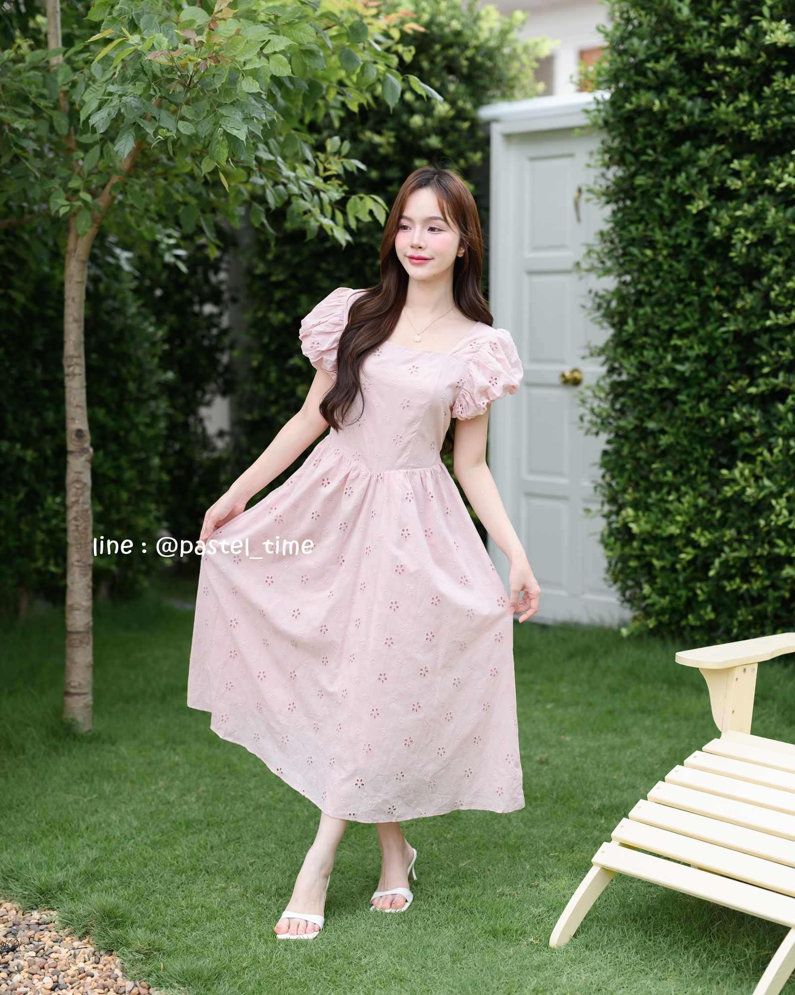 Princess Lace Midi Dress : สีชมพู