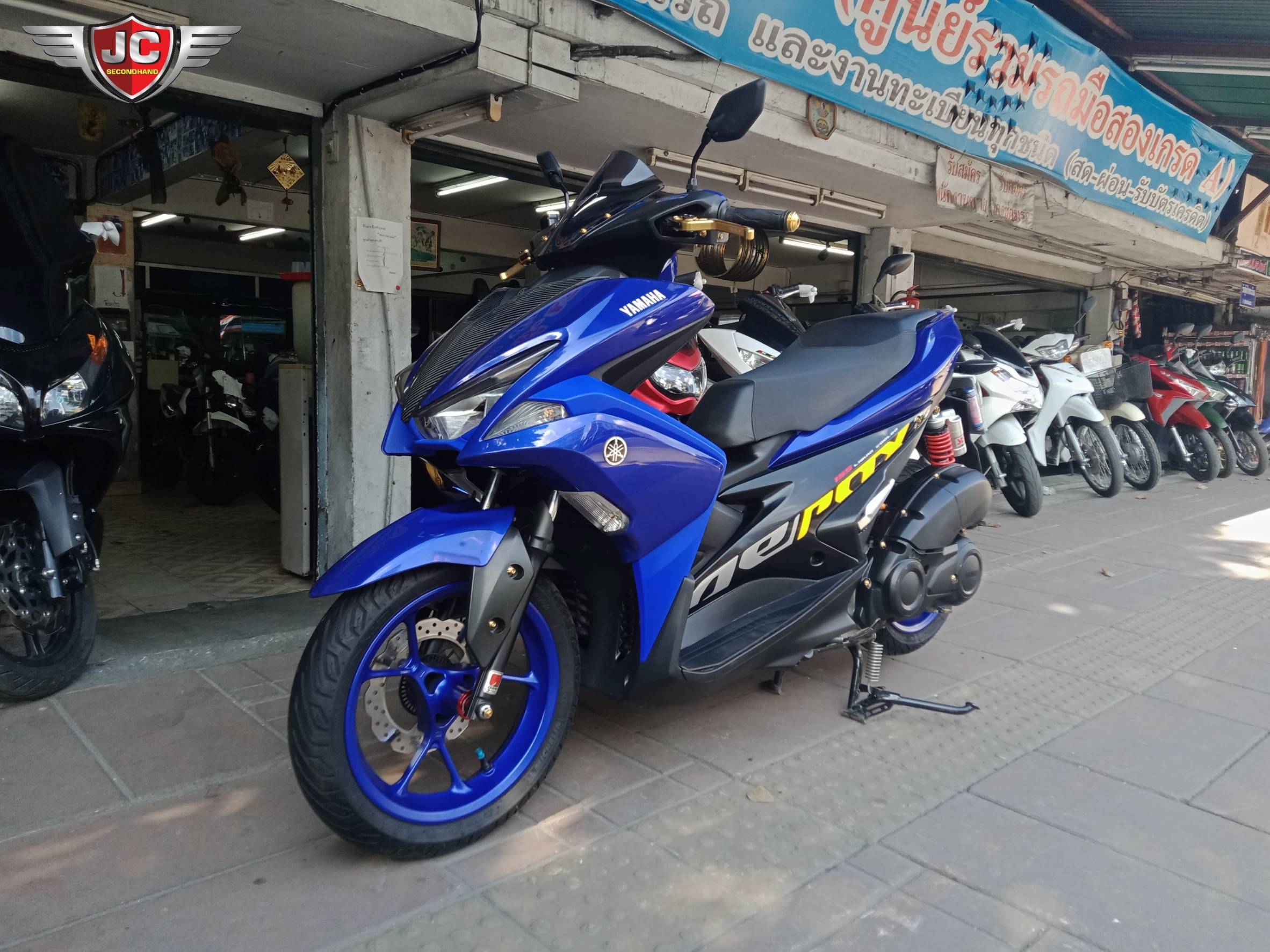 "รถบ้านมือเดียวสายพันธ์ุสปอร์ต" Yamaha Aerox155 version 'R' คันนี้สุดติ่งจริงๆ❗ จดทะเบียนปี 2017 ไมล์แท้ฟมื่นกว่าโล สวยจริงไรจริง เครื่องดีเดิมๆแต่งภายนอก