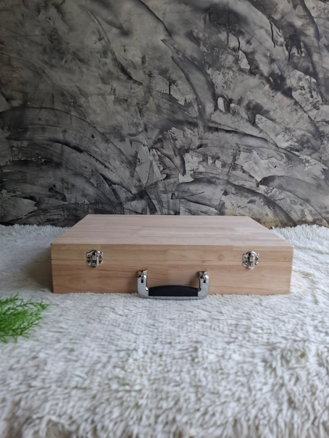 กระเป๋ากล่องไม้