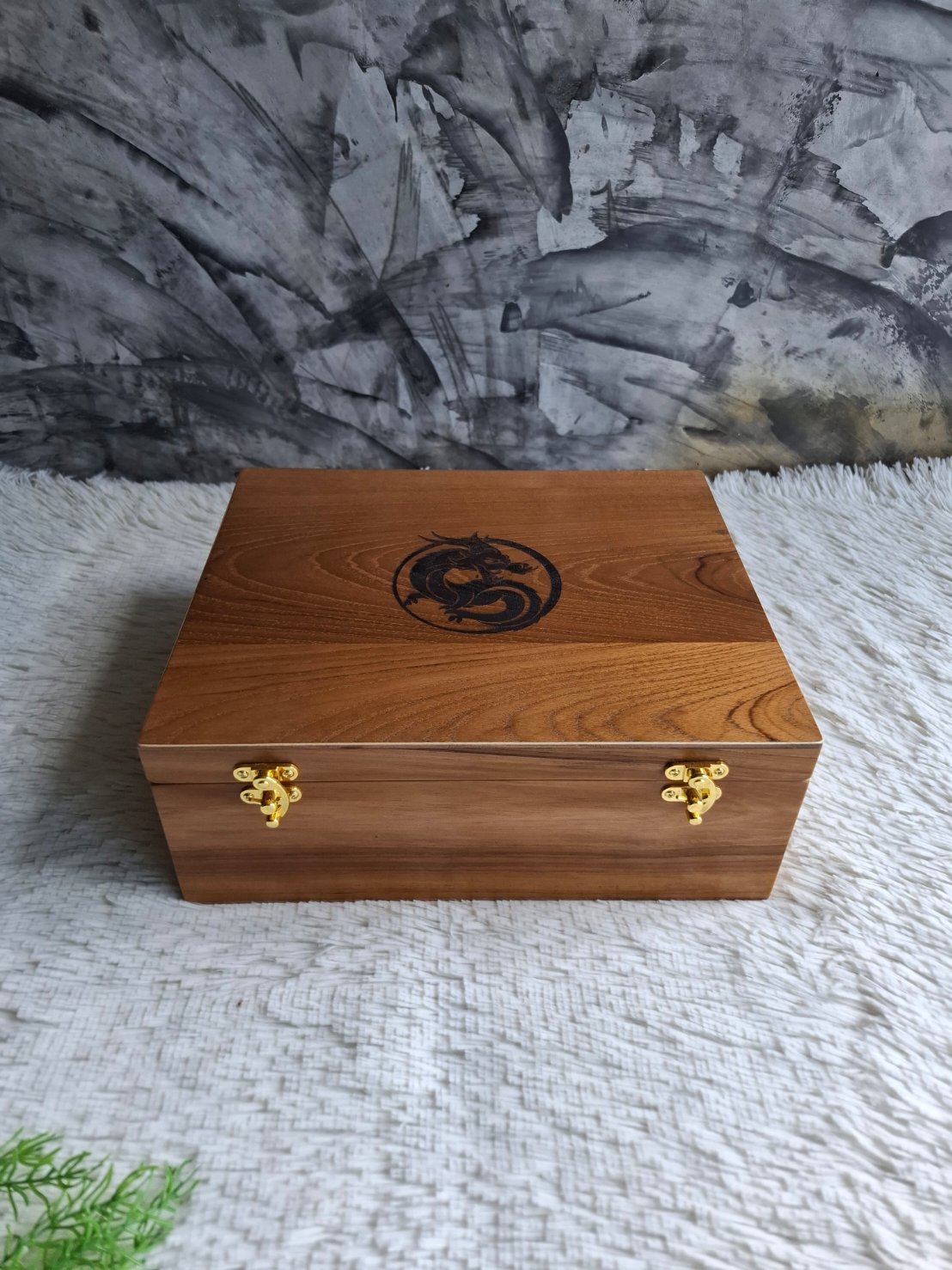 กล่องไม้สักฝาล็อค