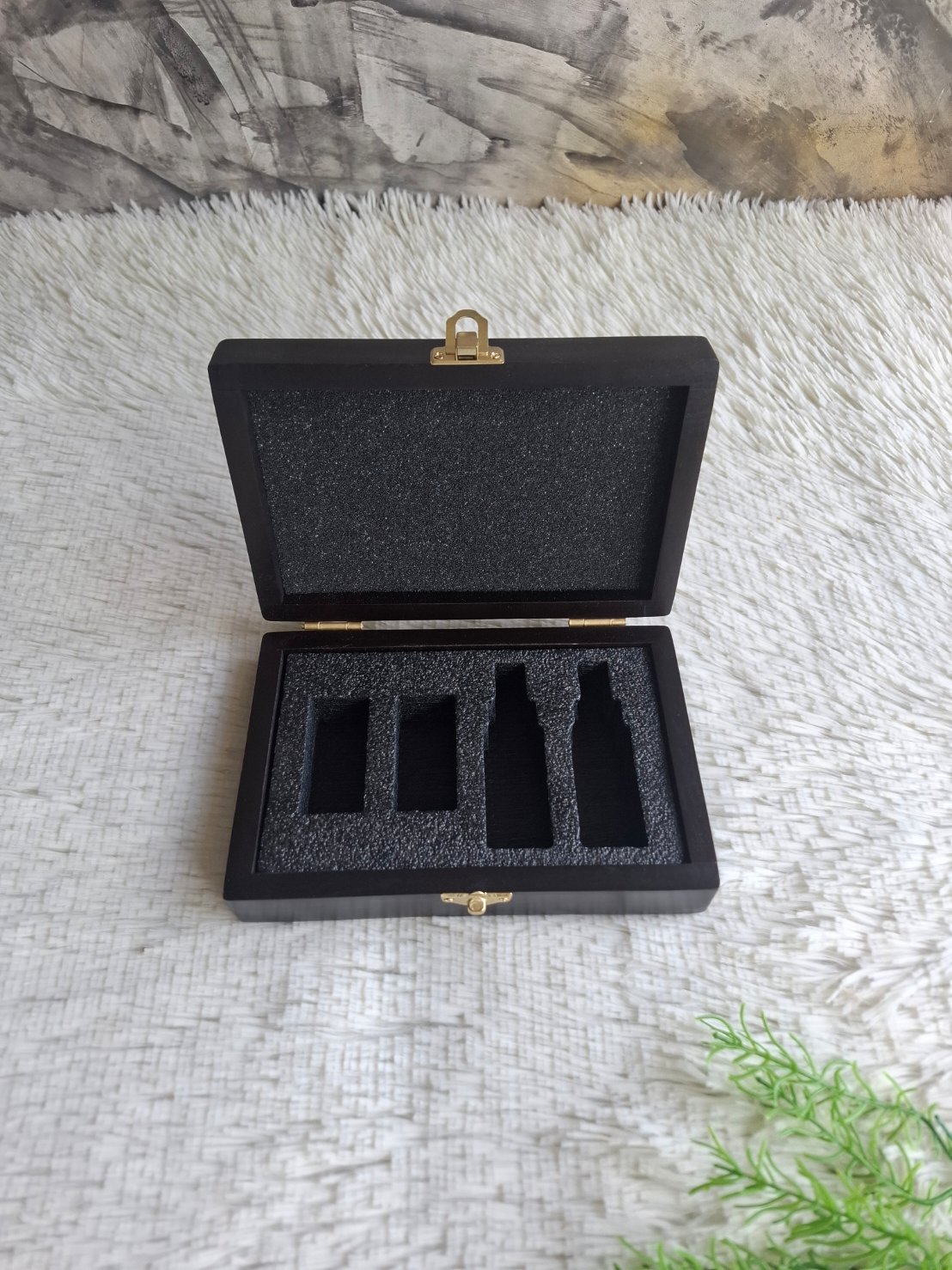 กล่องไม้ใส่น้ำยาไก่ซน