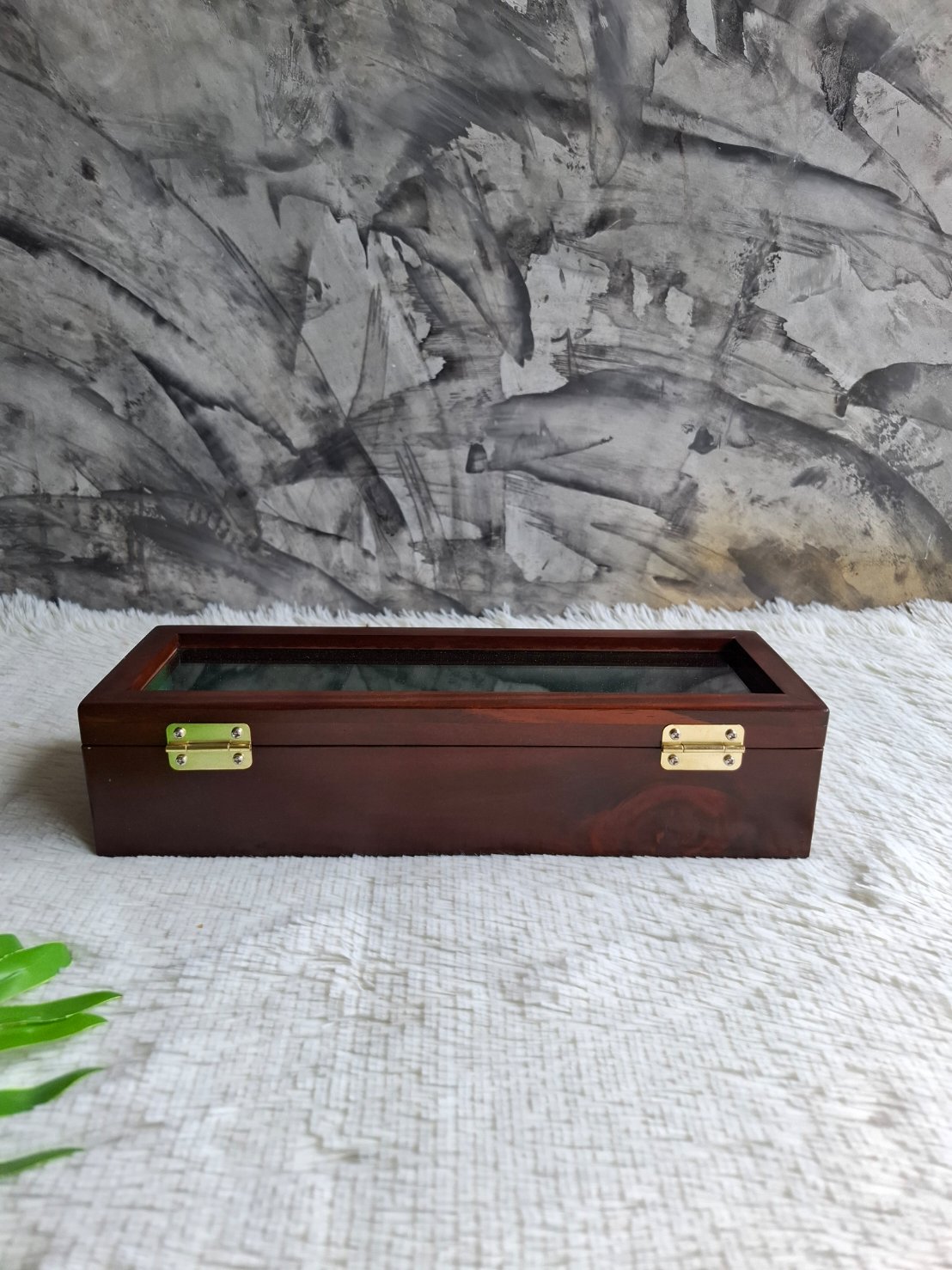 กล่องไม้ฝาล็อคกระจก