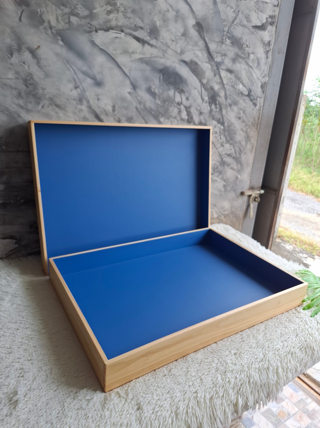 กล่องไม้ฝาครอบ