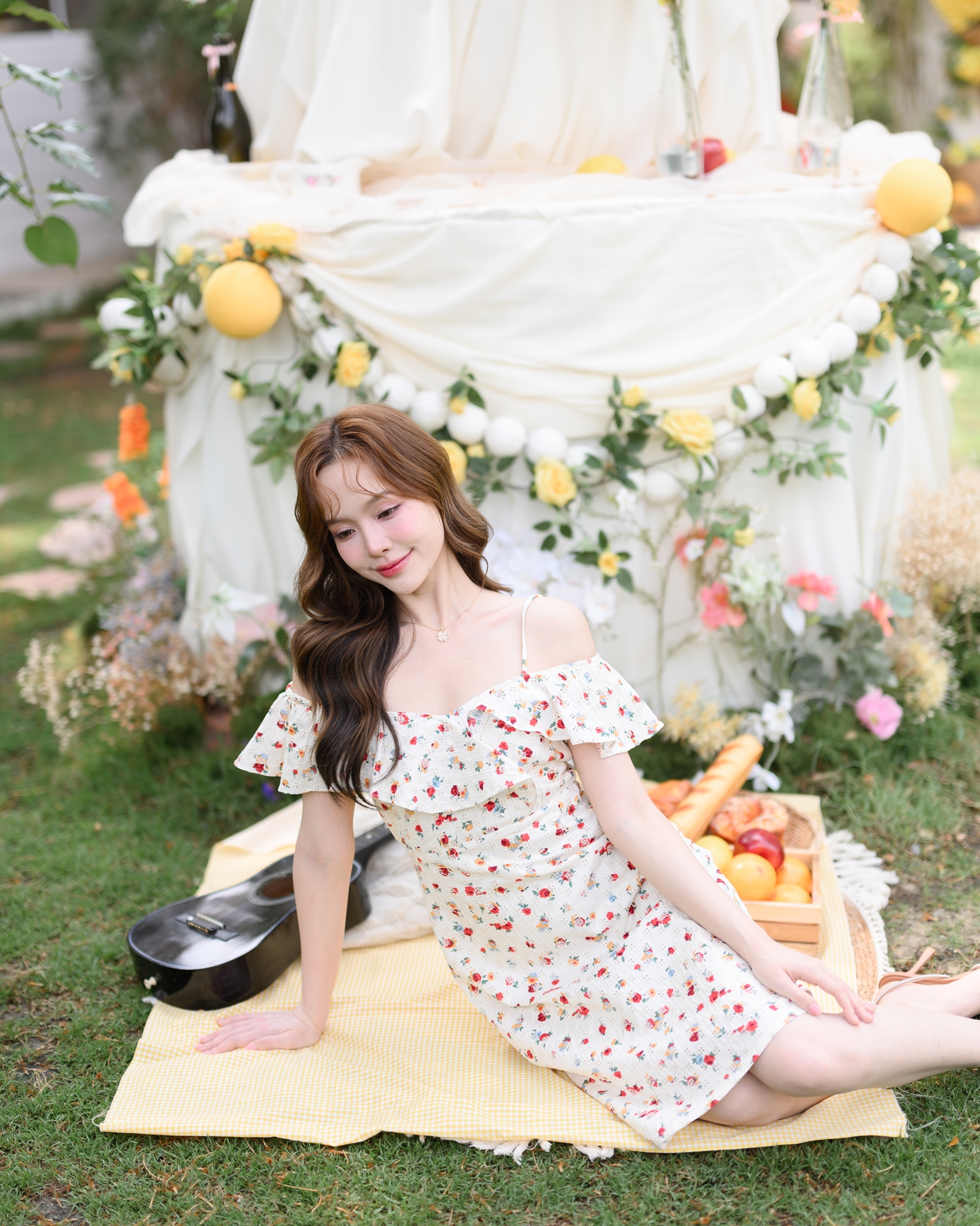 Hanano Yume Off-shoulder Dress