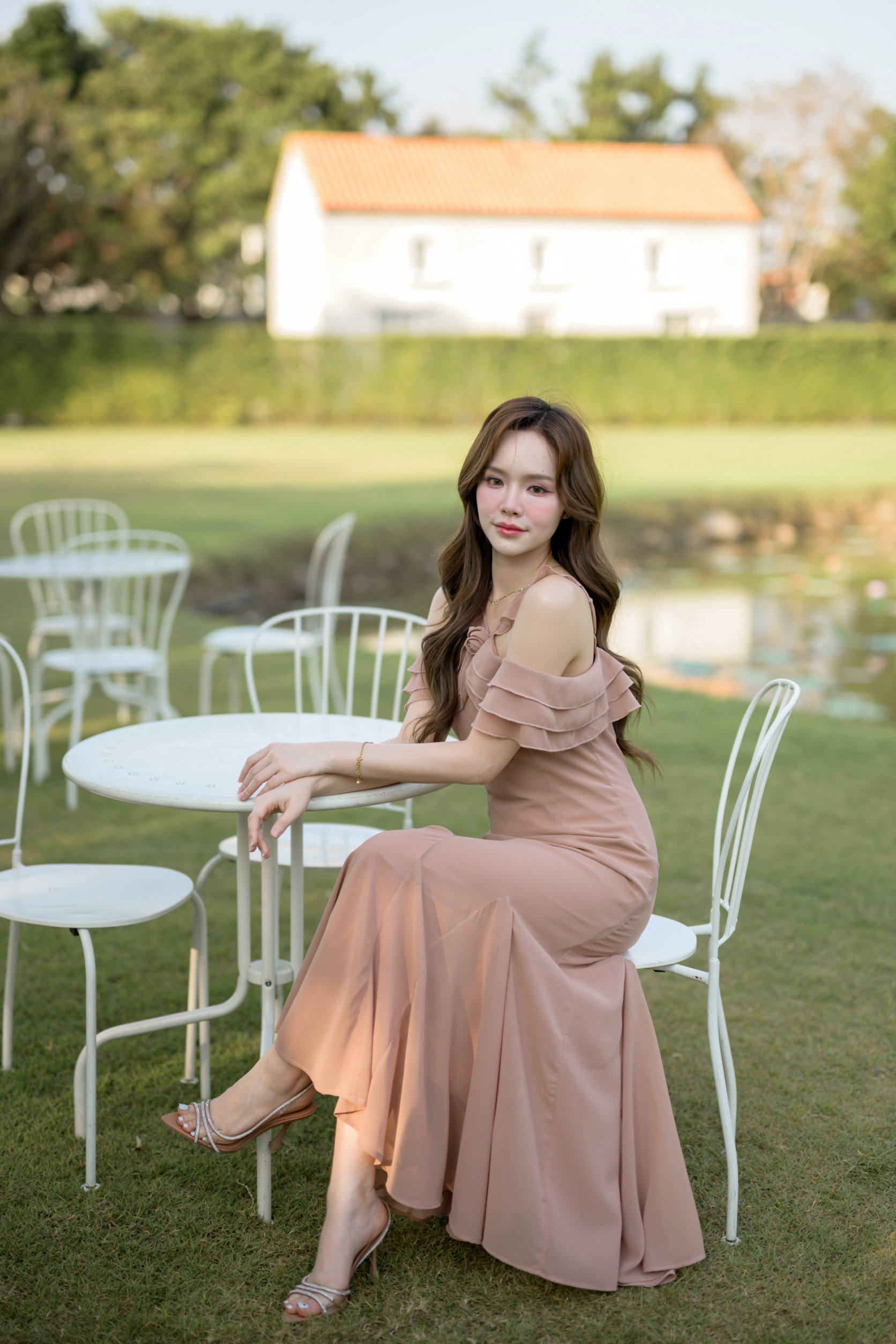 Fay Off-Shoulder Maxi Dress – Ovaltine สีโอวัลติน