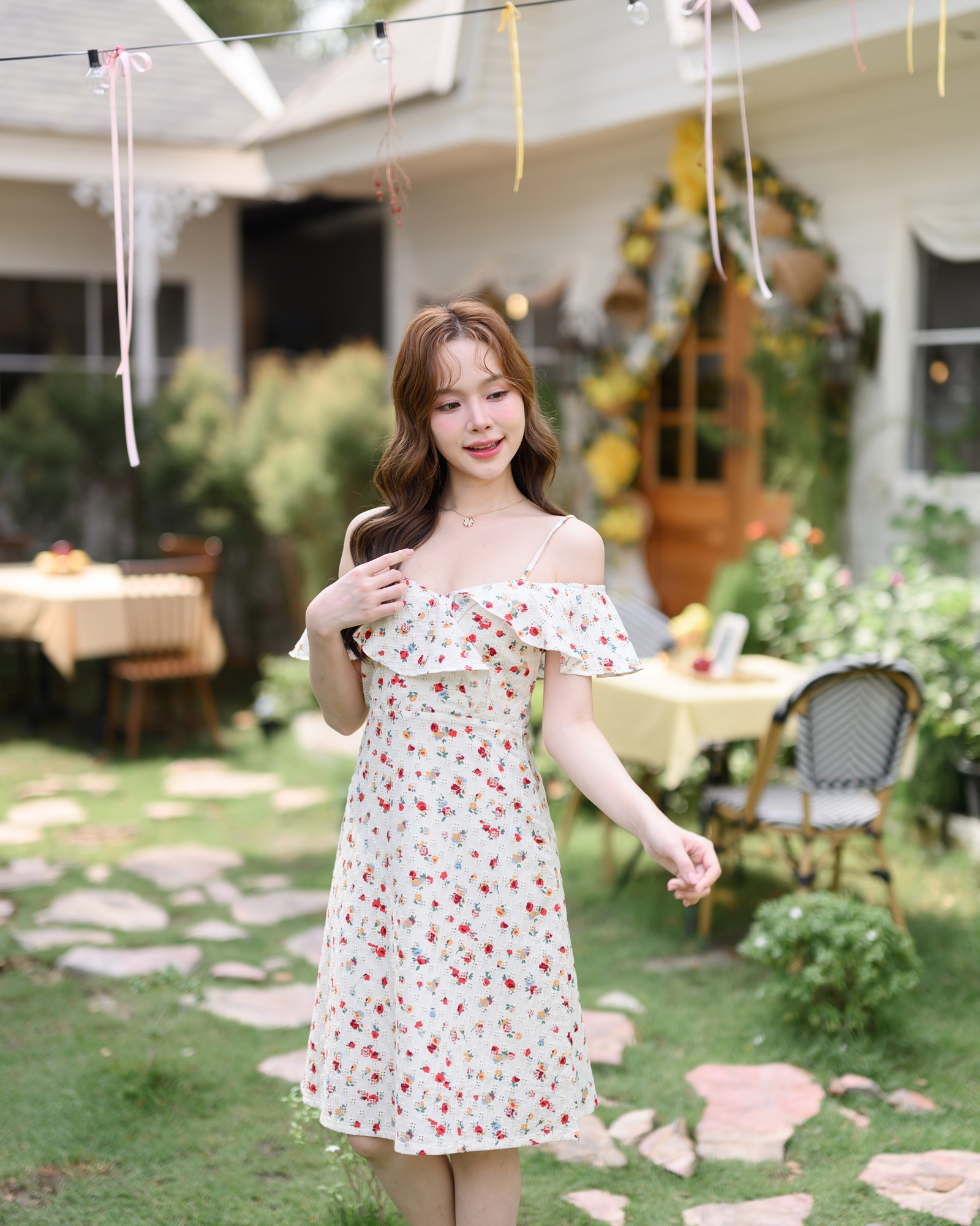 Hanano Yume Off-shoulder Dress