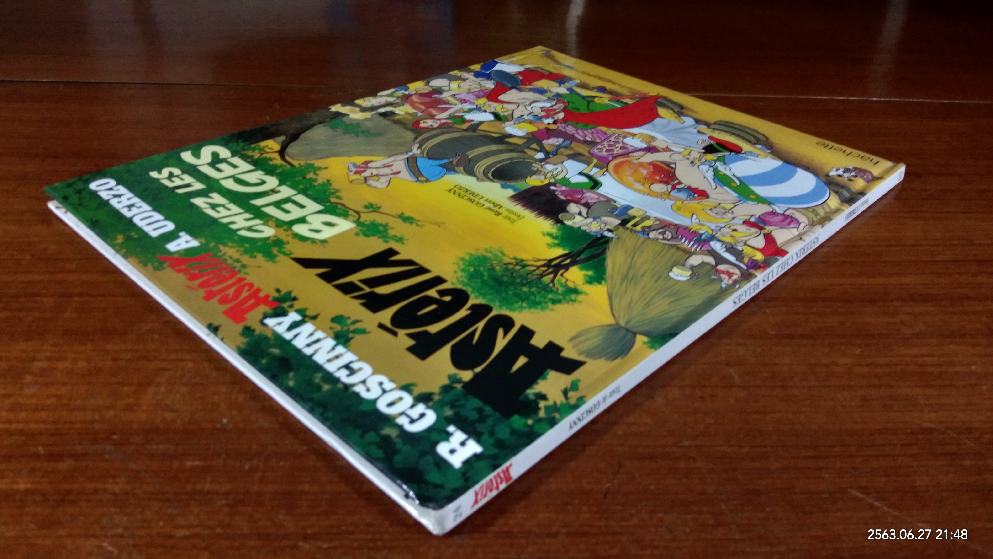 ASTERIX CHEZ LES BELGES (ภาษาฝรั่งเศษ)