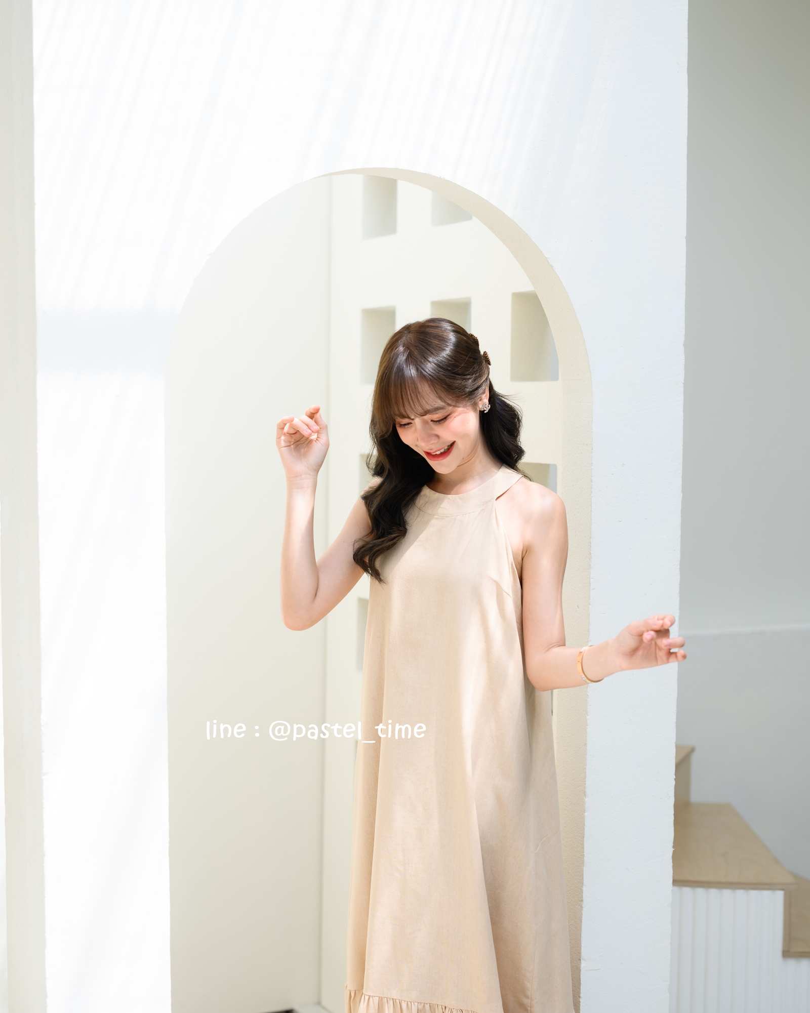Clio Vest Linen Maxi dress - สีเบจ