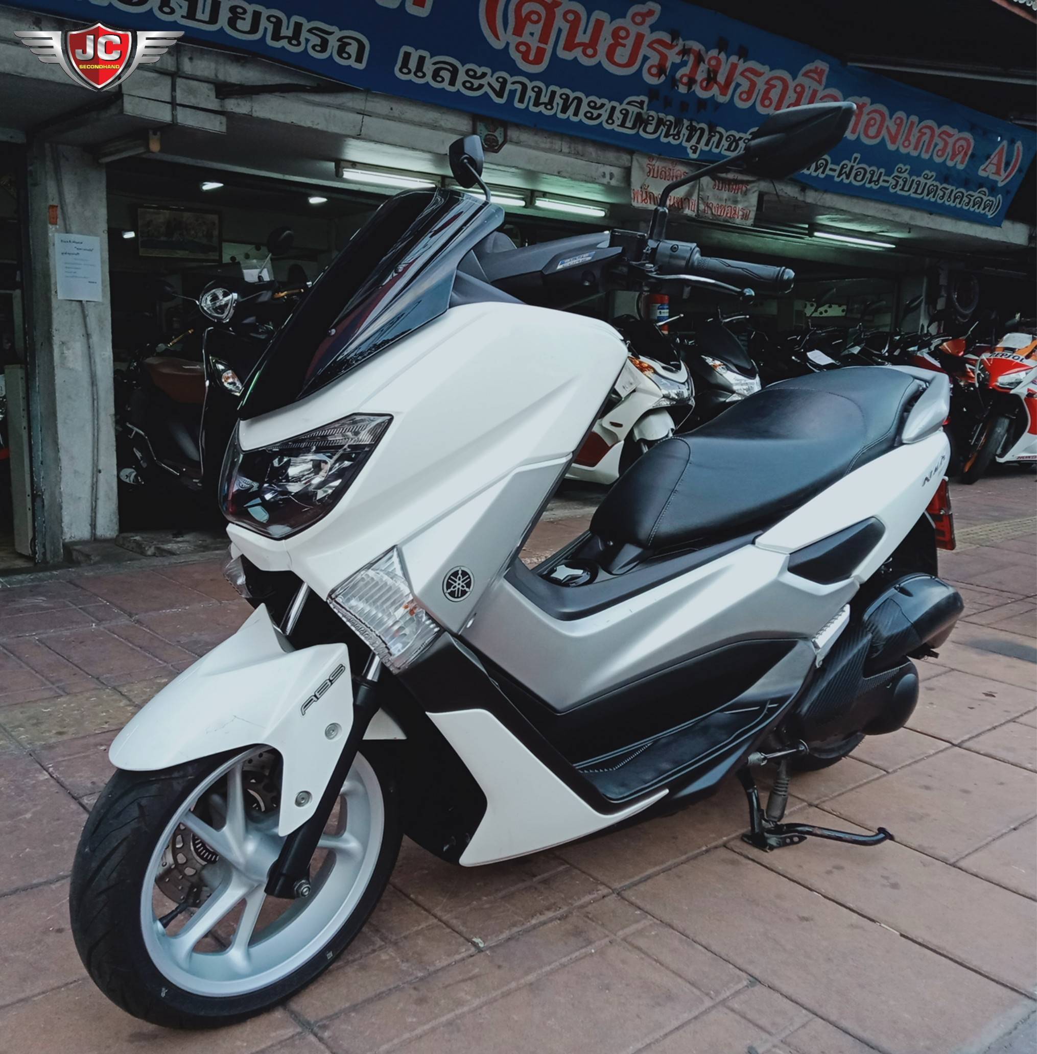 🤗รถบ้านมือเดียวขนกันมารัวๆ🤪 YAMAHA N-MAX155 ABS จดทะเบียนปลายปี 60 รถสวยๆทรงดี เครื่องแน่นวิ่งดีไม่มีสะดุด สีเดิมทั้งคันร่องรอยการใช้งานน้อยมาก