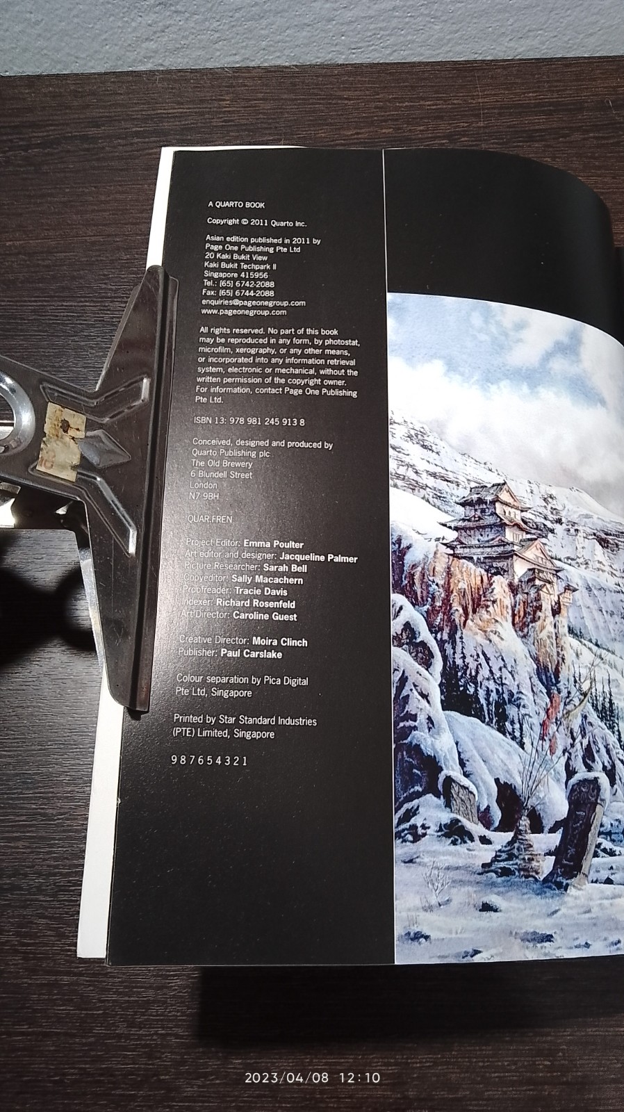 HOW TO DRAW AND PAINT FANTASY ARCHITECTVRE / ROB ALEXANDER