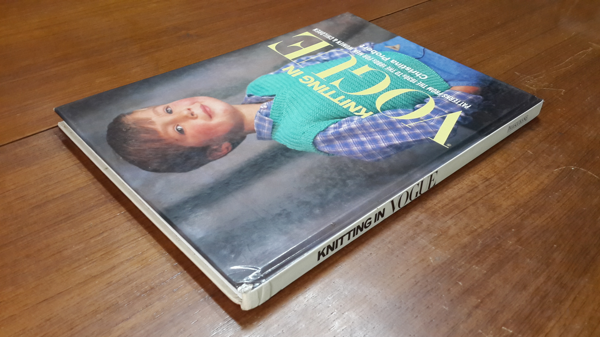 KNITTING IN VOGUE / Christina Probert