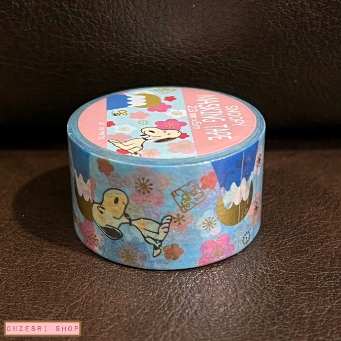 Masking Tape เทปตกแต่งลาย Snoopy Fujisan Japan สีฟ้า (Limited) มีตรงลายทำเป็นสีทองวิ้ง ๆ ขนาด 2.3 ซม. ยาว 5 ม.