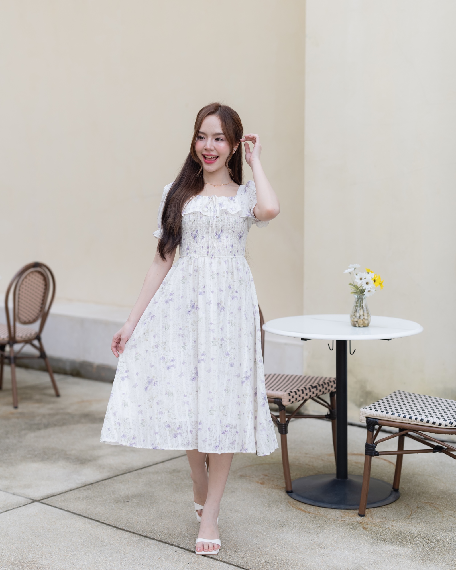 Florence Vintage Dress : ลายดอกไม้สีม่วง