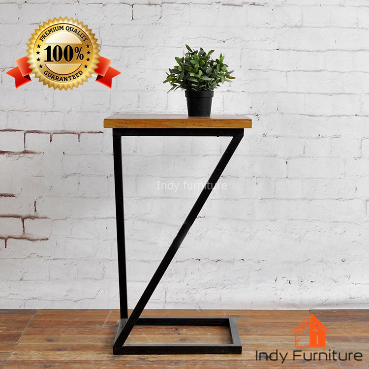 โต๊ะข้างอเนกประสงค์ รุ่น Twist ขนาด กว้าง39.5 x ลึก39.5 xสูง73ซม.สีดำ/ธรรมชาติ