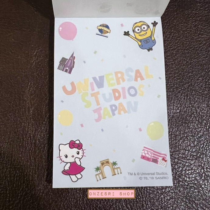 เซ็ตสมุดฉีกเล่มเล็ก 3 เล่ม ลายรวม Characters (USJ) แบบ Snoopy & Elmo ขนาด 6 x 9 ซม. เล่มละ 60 แผ่น มีขายเฉพาะที่ Universal Studios Japan เท่านั้น