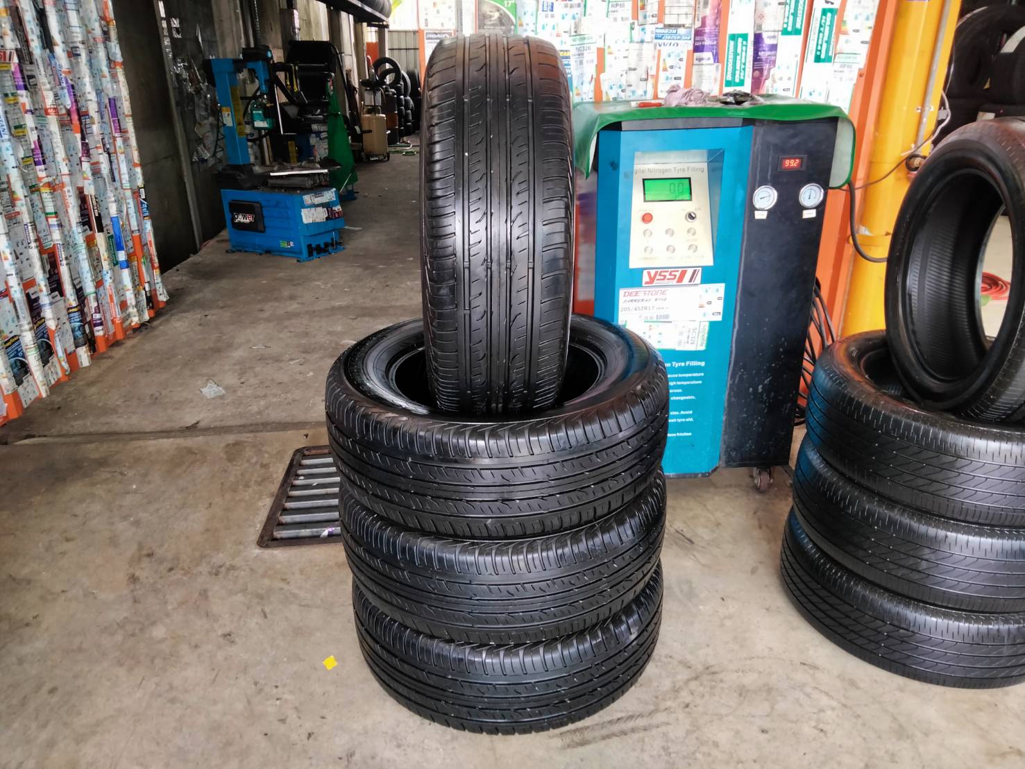 ยางมือสอง DUNLOP PT3 265/60R18 ปี19 4เส้น