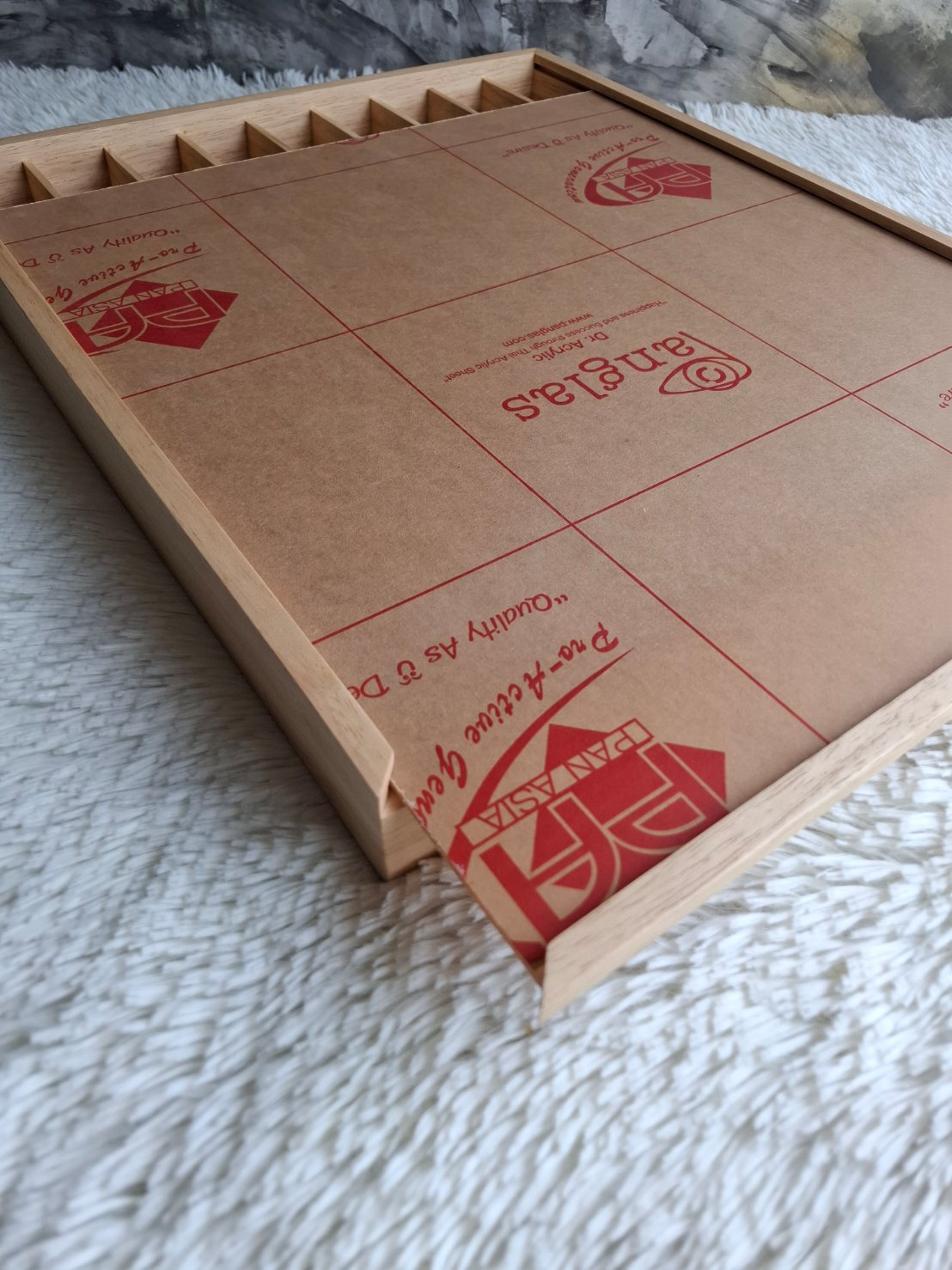 กล่องไม้ฝาสไลด์อะคริลิคใส