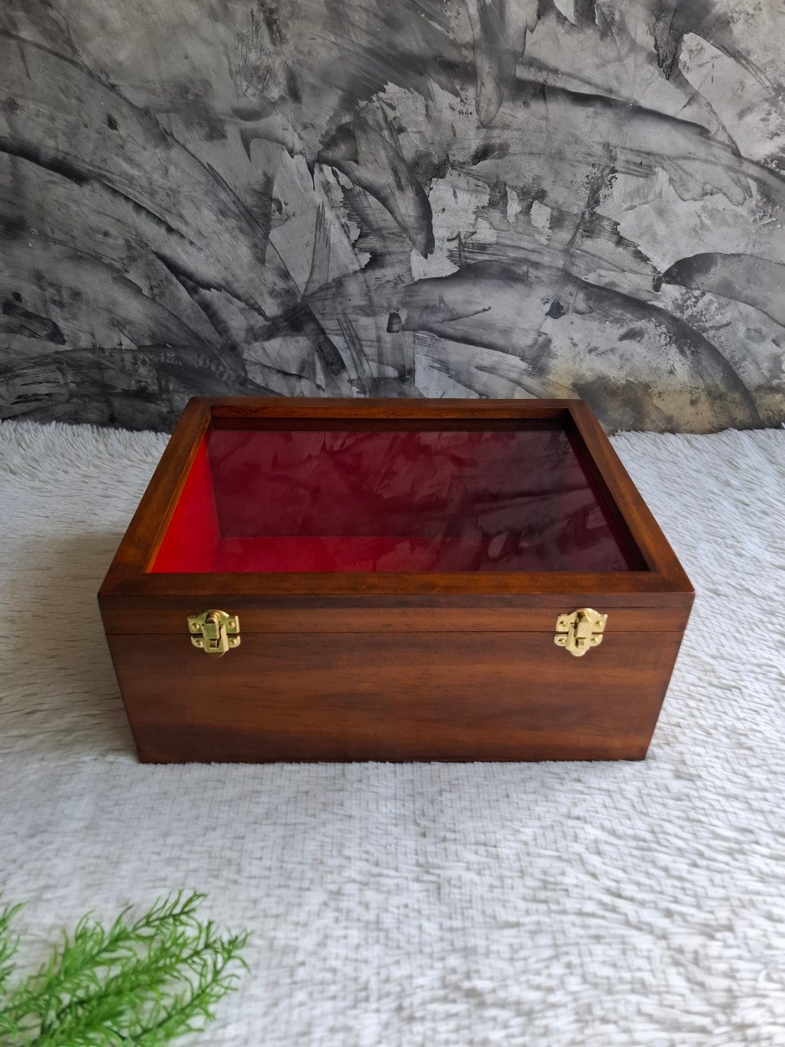 กล่องไม้ฝากระจก