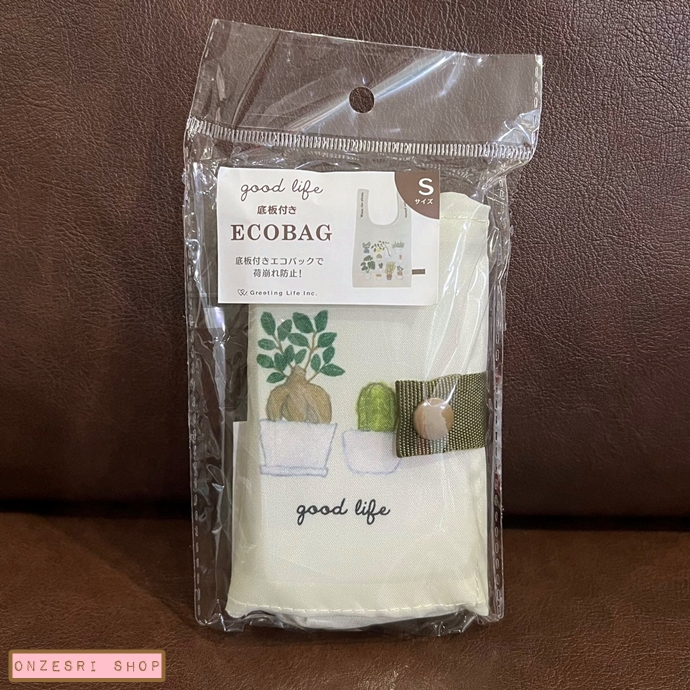กระเป๋า Eco Bag Good Life by Yusuke Yonezu จากญี่ปุ่น ลาย Green (ต้นไม้) ไซส์ S ขนาด 41 x 23 x 12 ซม. / พับแล้วเหลือ 19 x 10 x 4 ซม. ฐานด้านล่างกว้าง ใส่ของได้เยอะ พับเก็บได้สะดวก