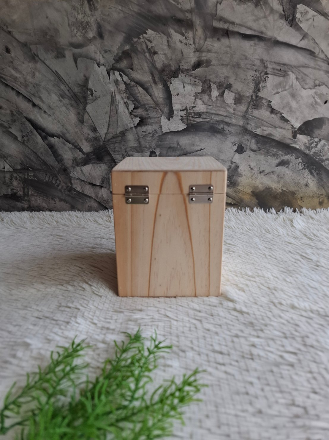 กล่องไม้สนรุปแบบฝาล็อค