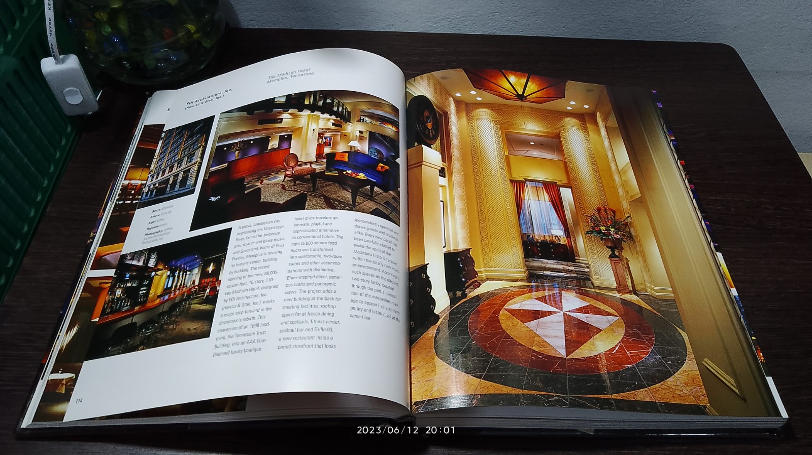 Hotel and Restaurant Design / Roger Yee