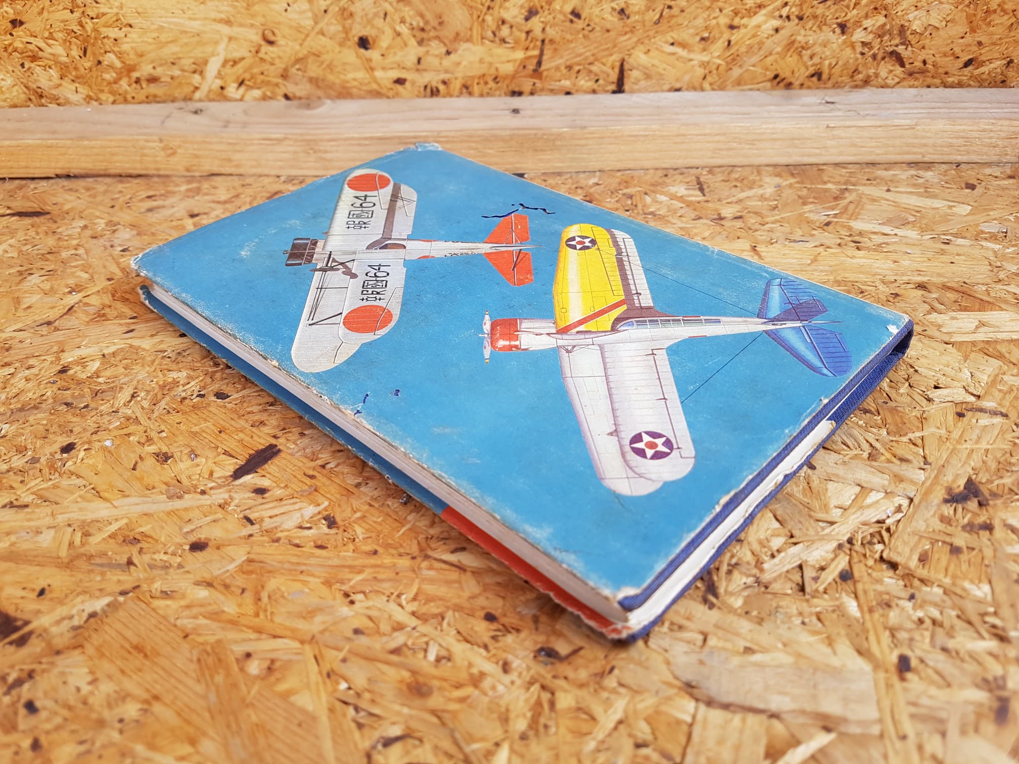 KRIGSFLY 1919 - 1939 / Politikens Forlag