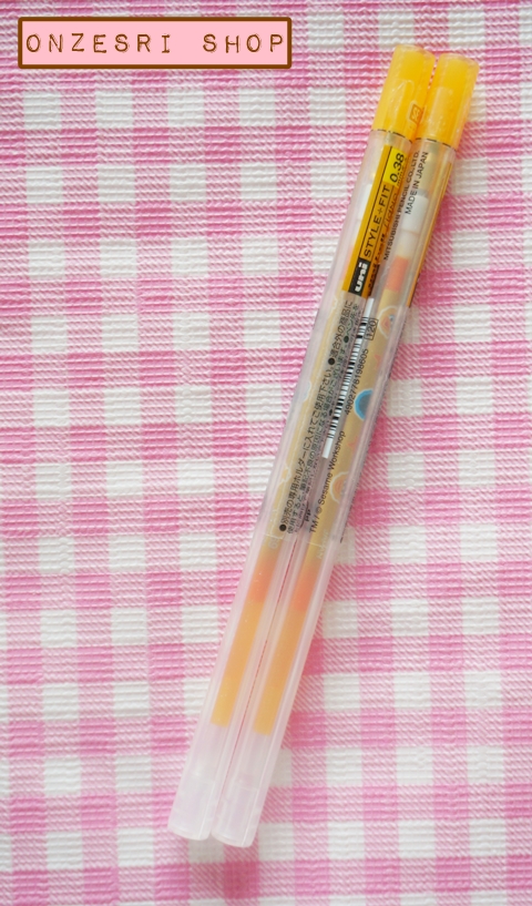 ไส้ปากกา Uni Style Fit ตรงไส้มีลาย Sesame Street (Limited) หัว 0.38 mm มี 5 สีให้เลือก