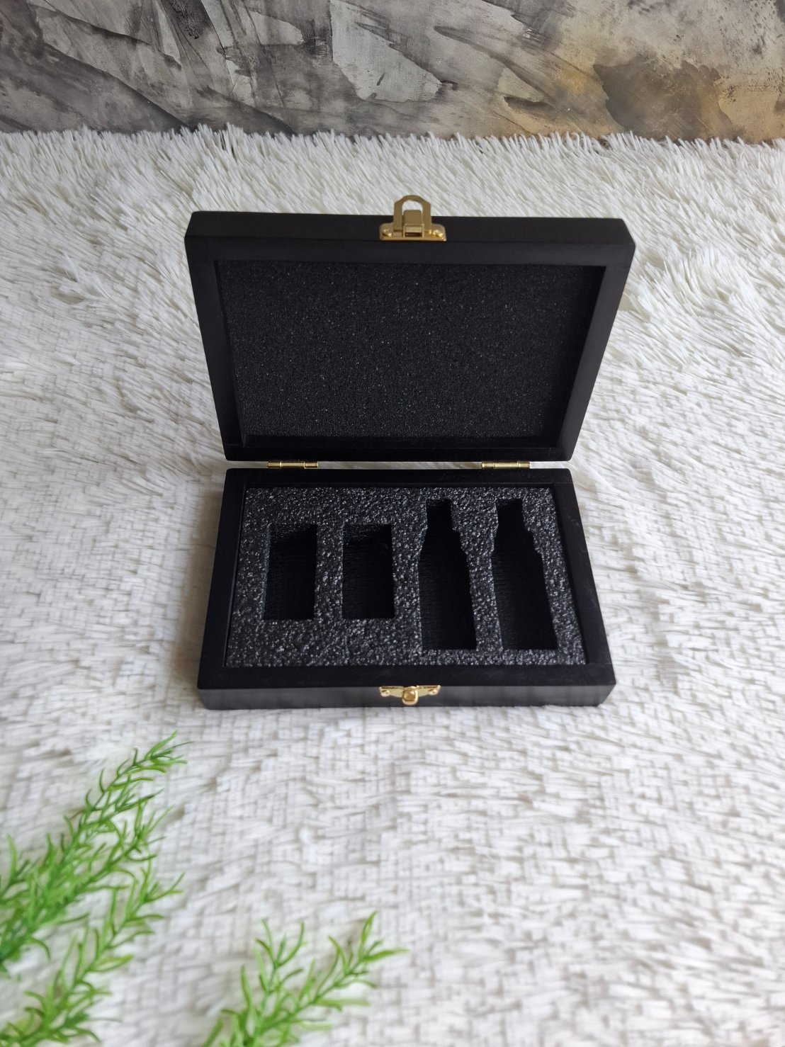 กล่องไม้ใส่ชุดน้ำยาไก่ซน