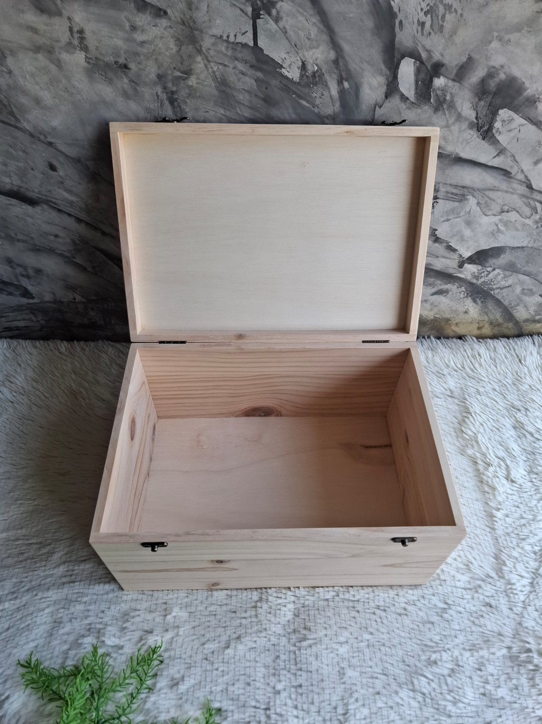 กล่องไม้สนแบบฝาล็อค