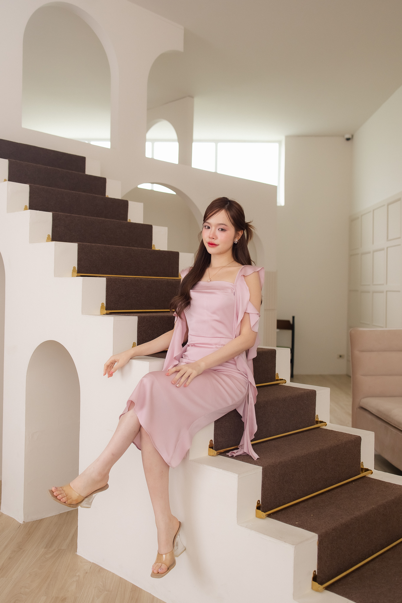Serene Flutter Sleeve Midi Dress : สีชมพู