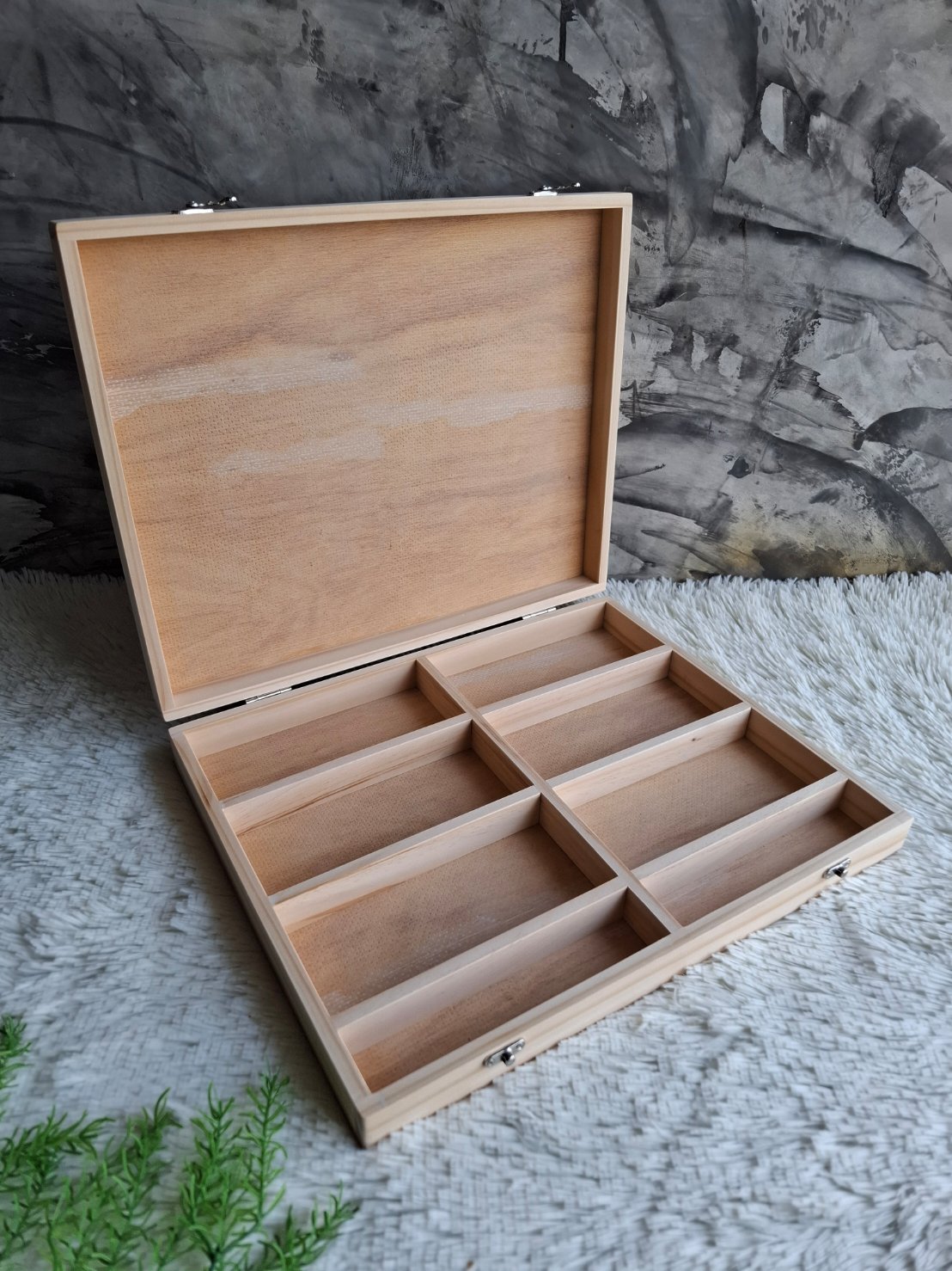 กล่องไม้ฝาล็อคแบ่งช่อง