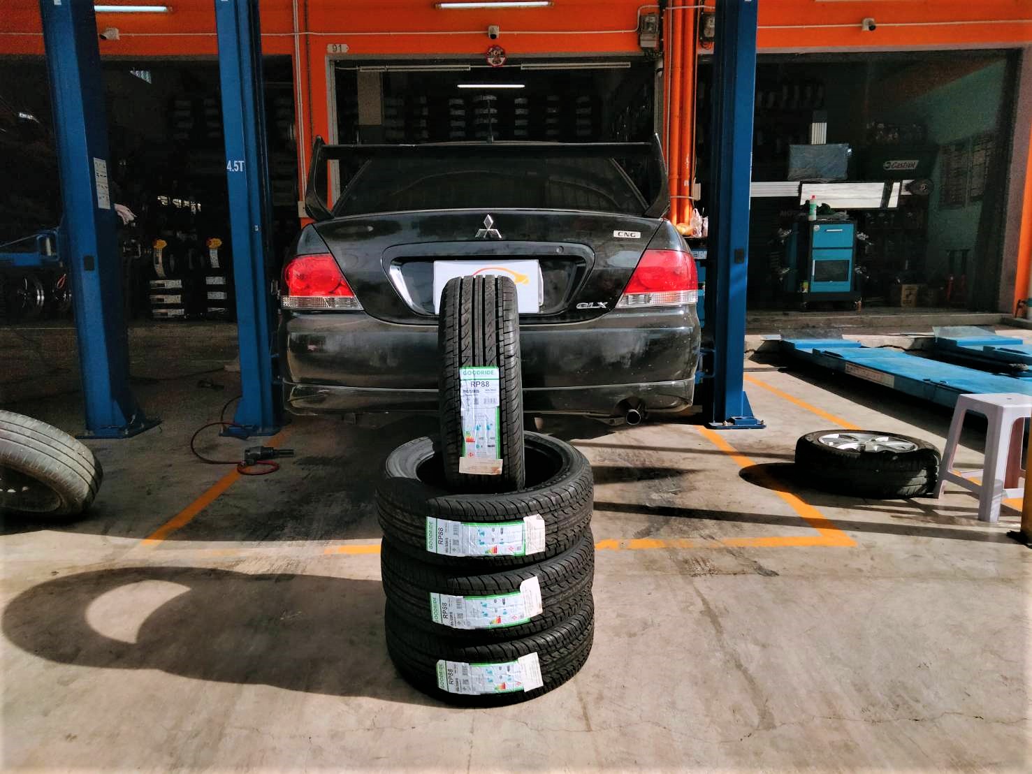 เปลี่ยนยาง MITSUBISHI GLX GOODRIDE RP88 195/55R15