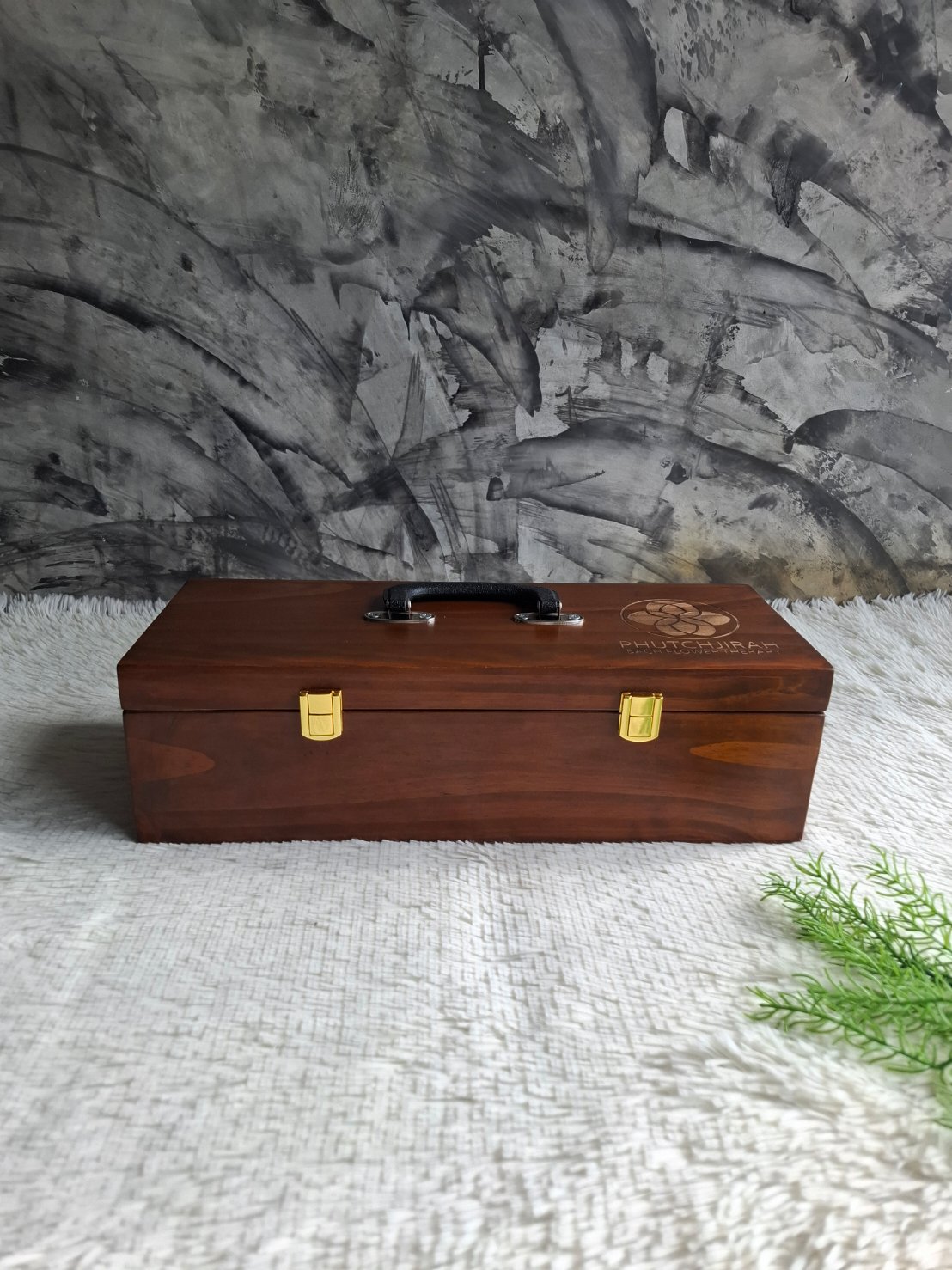 กล่องไม้ฝาล็อค