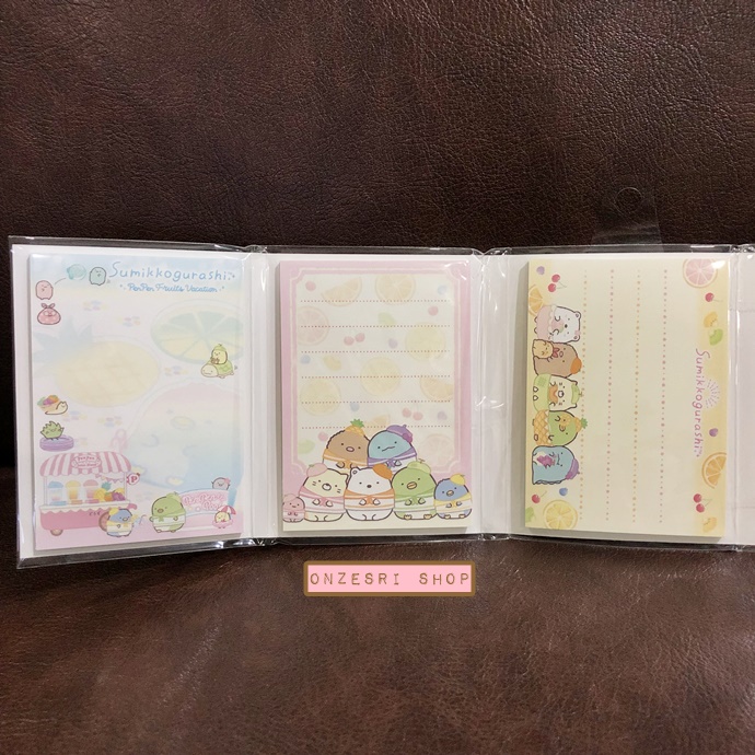 กระดาษโน้ต Memo แบบเล่มลาย Sumikko Gurashi Pen Pen Fruits Vacation สีฟ้า มียางลบเล็ก 6 ก้อน ขนาด 9 x 7 x 1.8 ซม. กระดาษมี 6 ลาย รวม 120 แผ่น