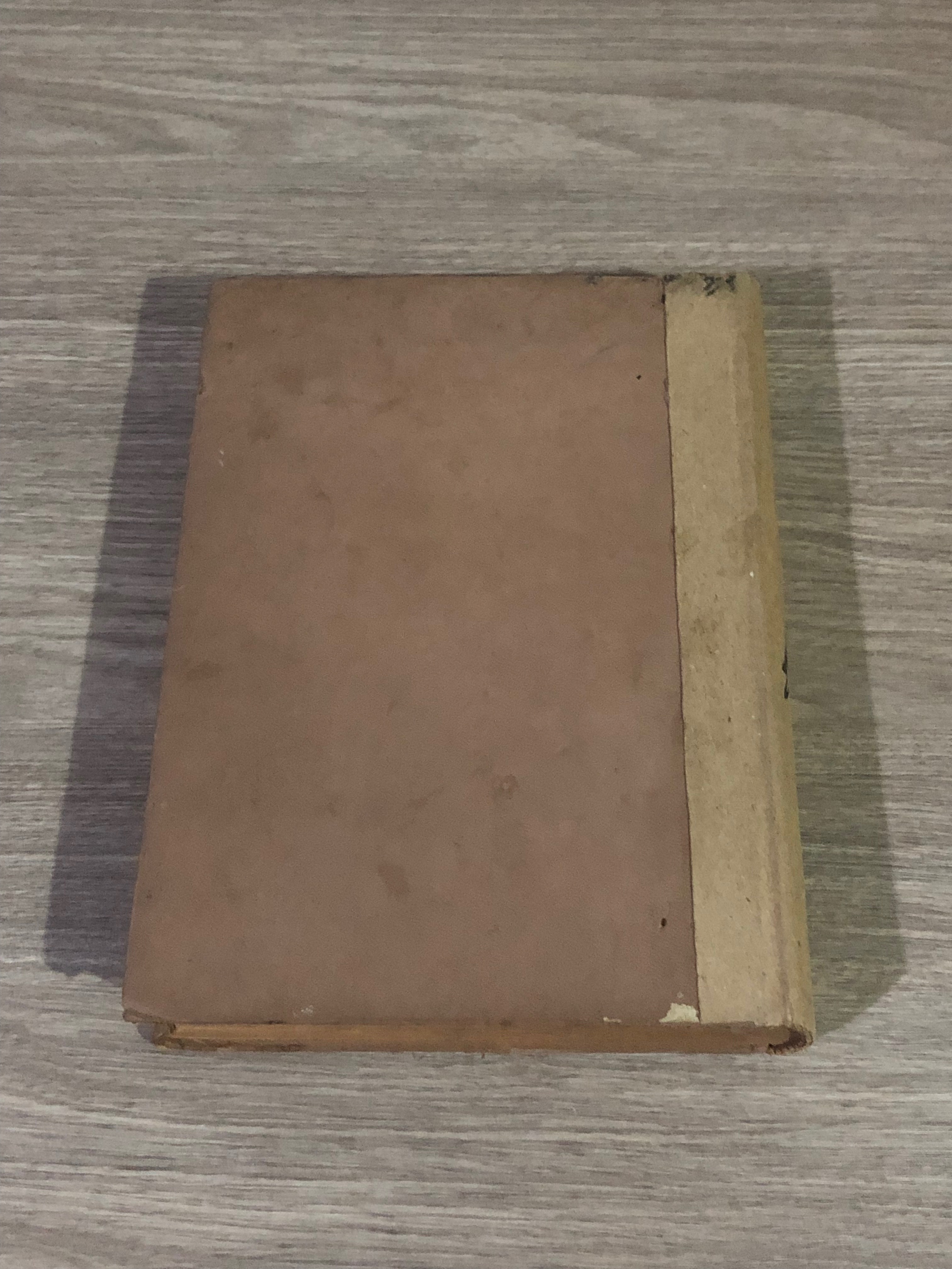 คู่มืออาวุธศึกษาเพื่อประชาชน / วิจิตต์ ศิริเธียร (ชำรุดมีซ่อมแซม)