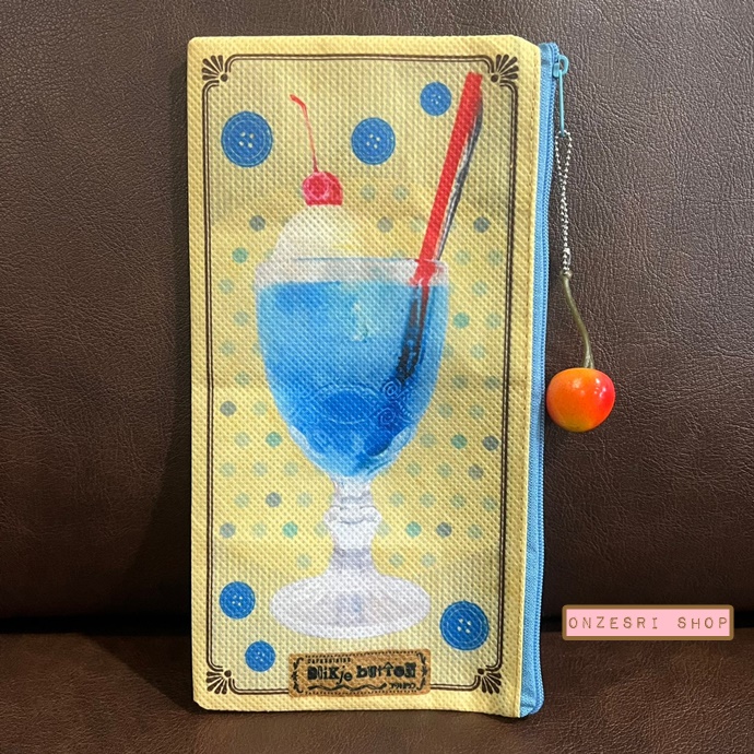 กระเป๋าผ้าสปันบอนด์ Japan Coffee Shop Cream Soda Retro Pouch ใส่เครื่องเขียนได้ ตรงซิปมีห้อยลูกเชอร์รี่ ขนาด 22.5 x 12 ซม. แบบสีฟ้า