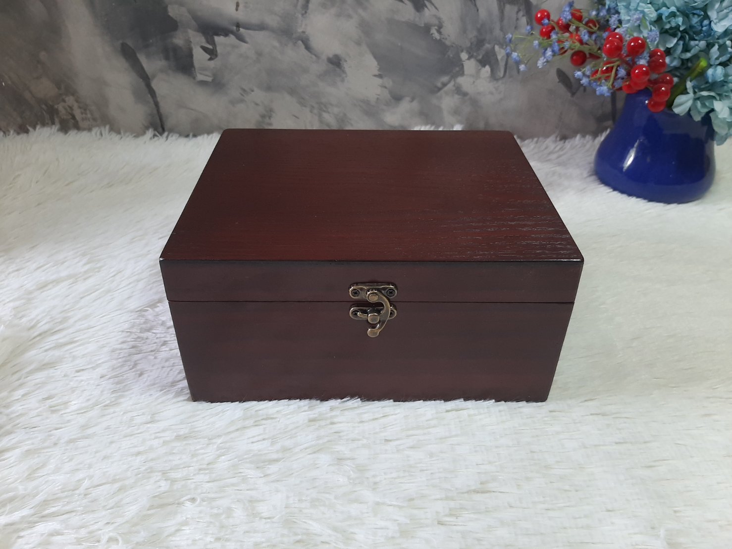 กล่องไม้ฝาล็อคสีมะฮอกกานี