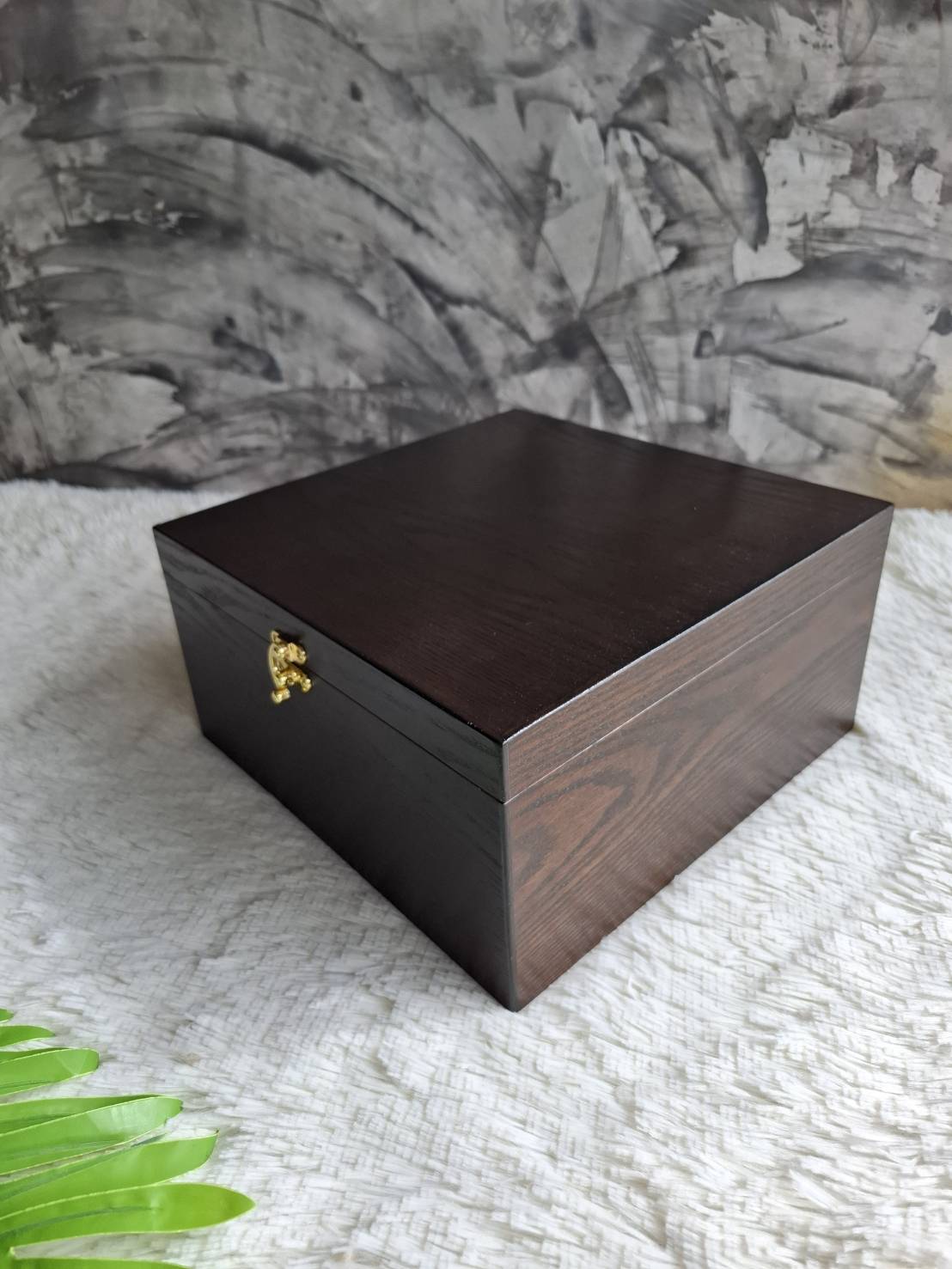 กล่องไม้ฝาล็อค สีวอลนัท