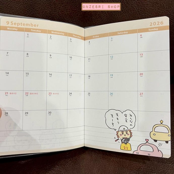 สมุด 2026 Schedule Book เล่มเล็ก B7 ลาย Chiikawa Photo สีน้ำเงิน ขนาด 8.9 x 13.4 ซม. (64 หน้า) มีให้จดตั้งแต่เดือน 10/2025 - 12/2026 เป็นปฎิทินแบบ monthly
