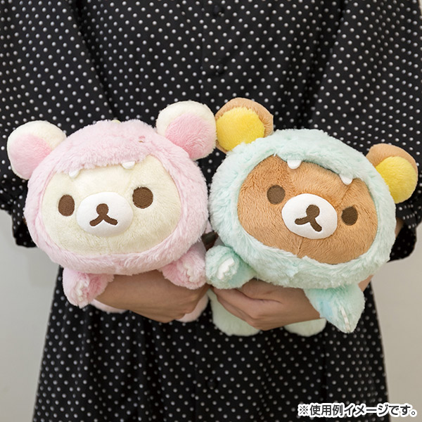 ตุ๊กตา Rilakkuma Dinosaurs แบบ Rilakkuma นอนตัวยาว สีฟ้า ขนาด 13 x 20 x 28 ซม.