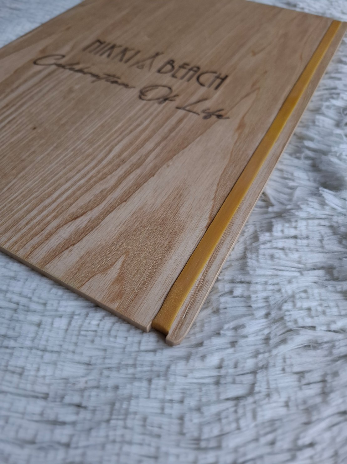 แผ่นไม้ใส่เมนู