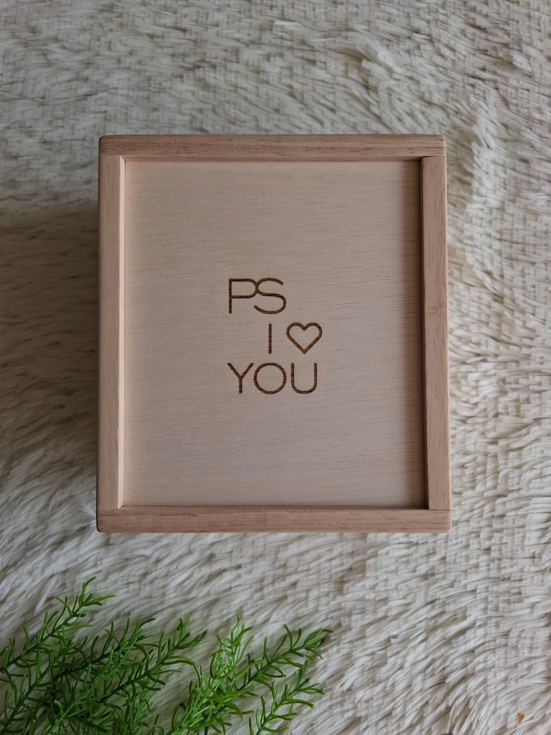 กล่องไม้ฝาสไลด์