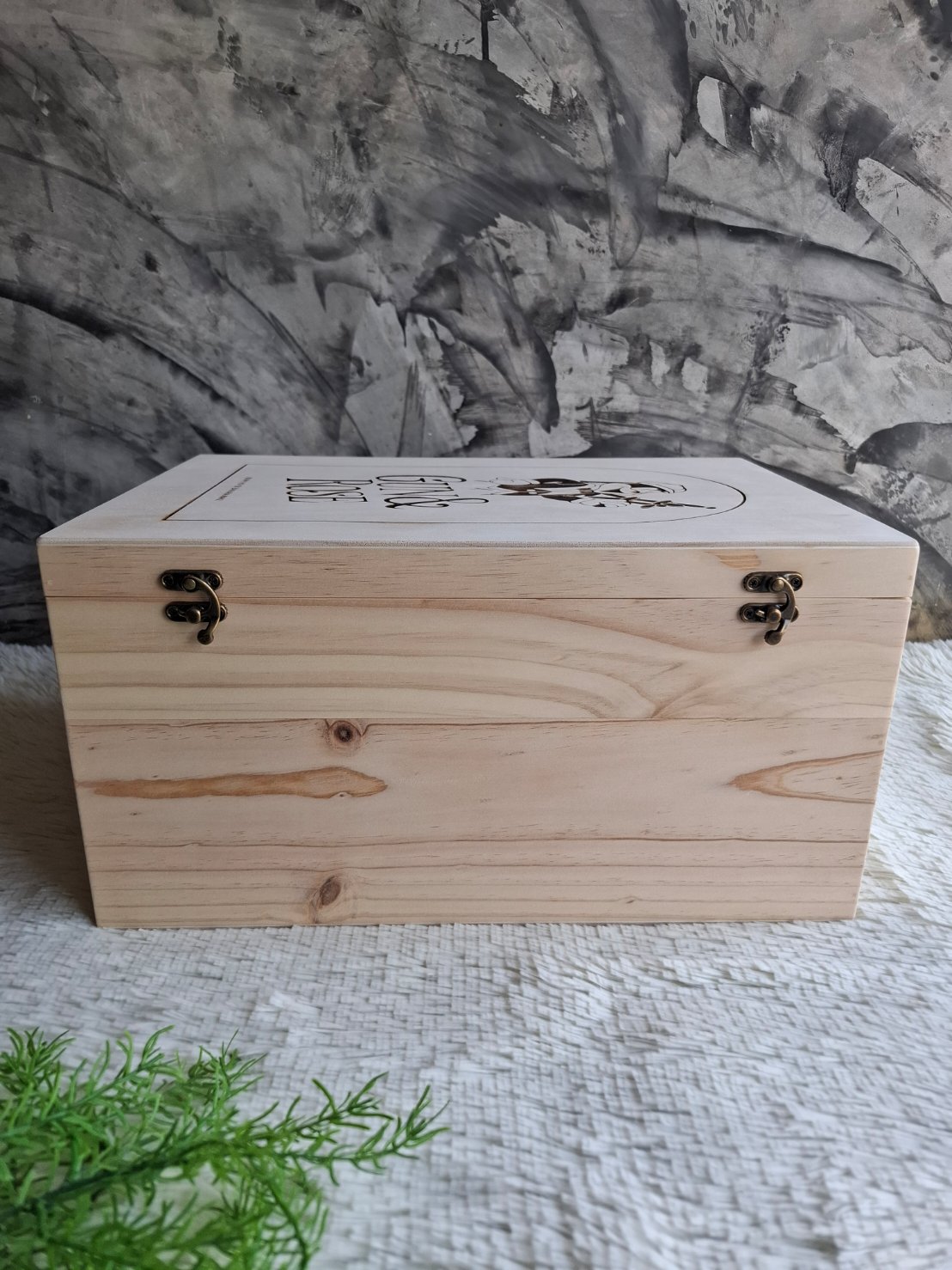 กล่องไม้สนแบบฝาล็อค