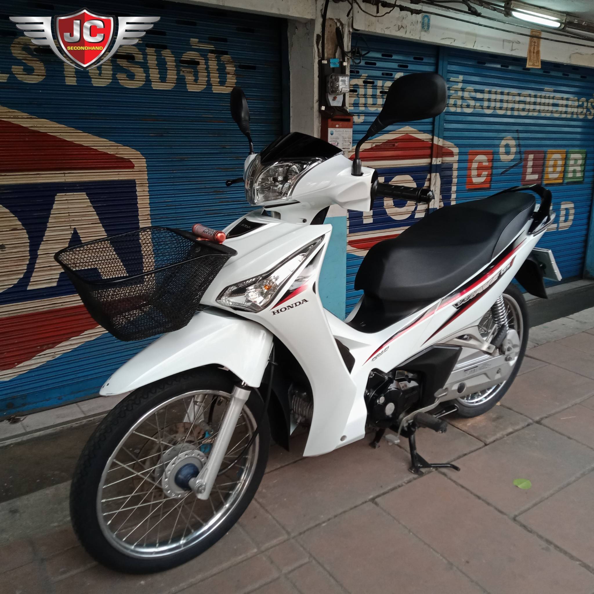 !!อย่ามัวแต่ดราม่าอยู่อีกละ!!ดาวน์แค่1,500 เอง.. HONDA WAVE125I สตาร์ทมือ'' จดทะเบียนปี60 เครื่องแน่น ขับขี่ดี ชุดสีแท้ทั้งคัน มีรอยเล็กน้อย ไม่น่าเกลียด