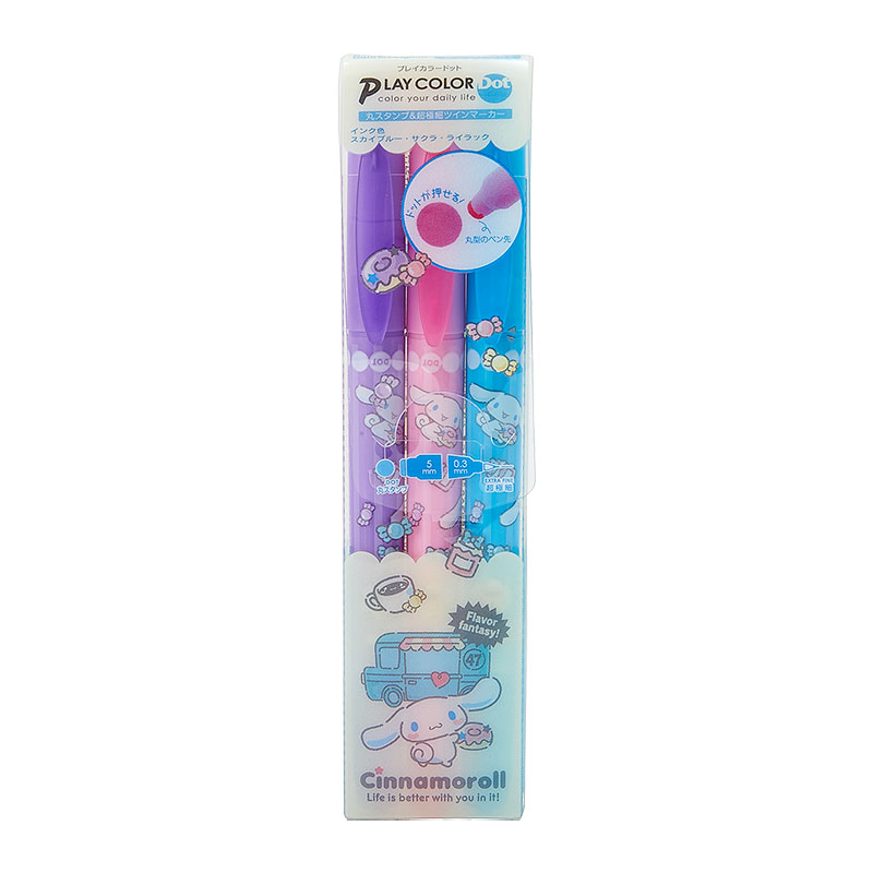 ปากกา Tombow Playcolor Dot Sanrio Japan ลาย Cinnamoroll เป็นปากกาเมจิกแบบสี 2 หัว แบบเขียนได้หัว 0.3 และแบบ Dot หัว 5 mm ใช้เขียน วาดรูป ทำงานฝีมือได้ มี 3 สีในเซ็ต (Sky Blue, Sakura, Lilac)
